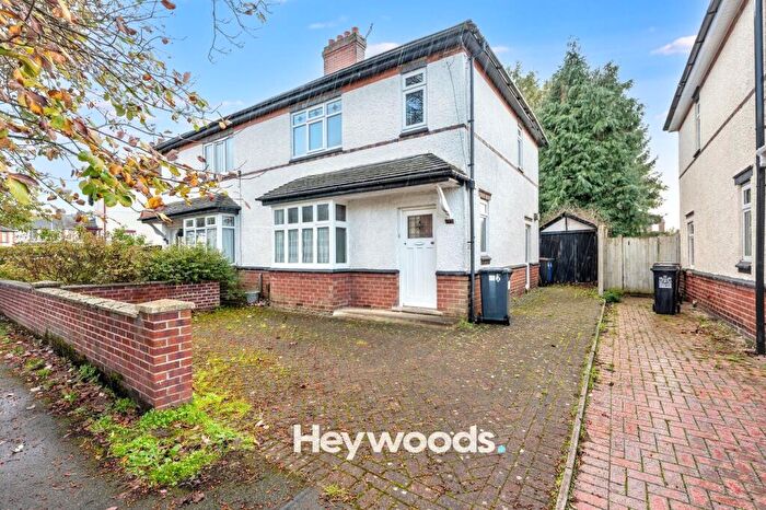 3 Bedroom Semi-Detached House For Sale In Emery Avenue, Newcastle, ST5