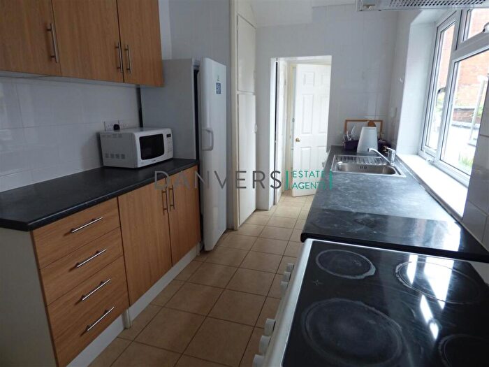 4 Bedroom Terraced House To Rent In Noel Street, Leicester, LE3