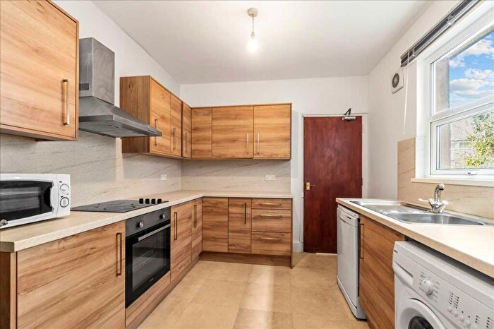 6 Bedroom Terraced House To Rent In Abingdon Road, Plymouth, PL4