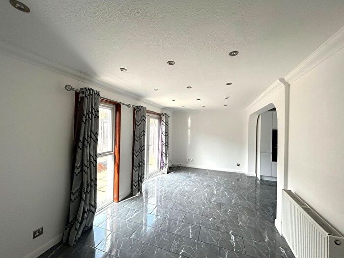 3 Bedroom Terraced House To Rent In Tithelands, Harlow, CM19