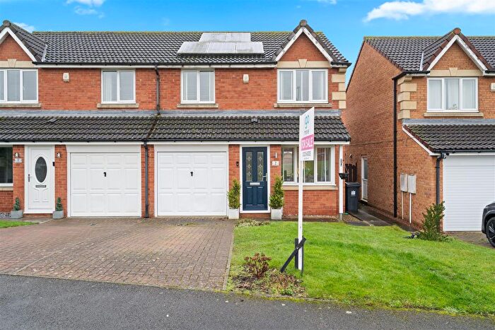 3 Bedroom Semi-Detached House For Sale In Penryn Close, Darlington, DL3