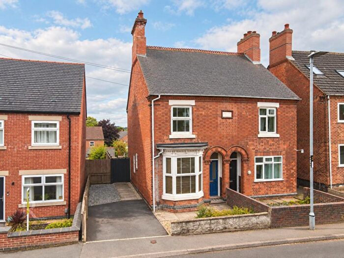 2 Bedroom Semi-Detached House For Sale In Bosworth Road, Measham, Swadlincote, DE12