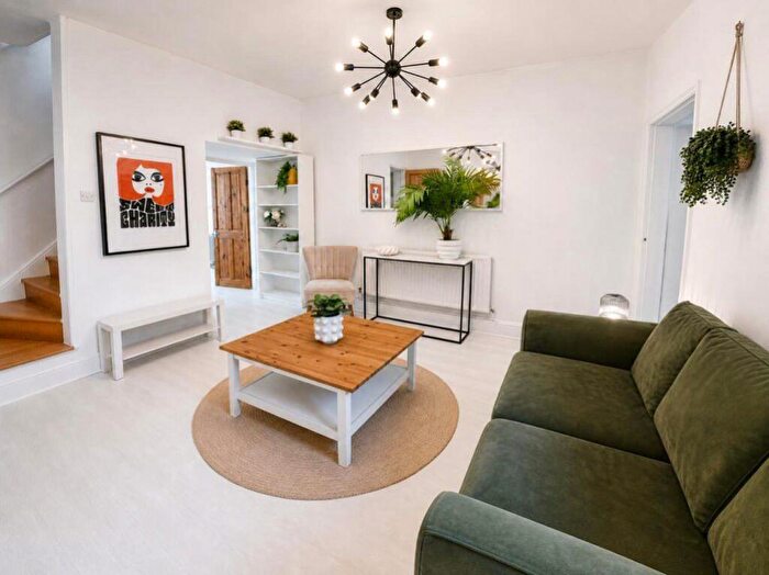 4 Bedroom Terraced House To Rent In Hartopp Road, LE2