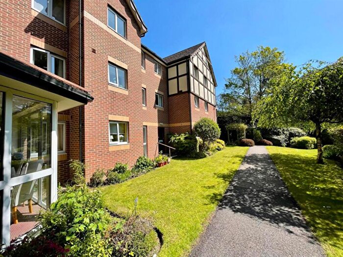 1 Bedroom Flat For Sale In Glenmoor Road, West Parley, Ferndown, BH22
