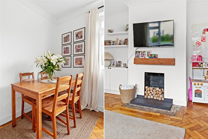 2 Bedroom Maisonette For Sale In Chelsham Close, Warlingham, CR6