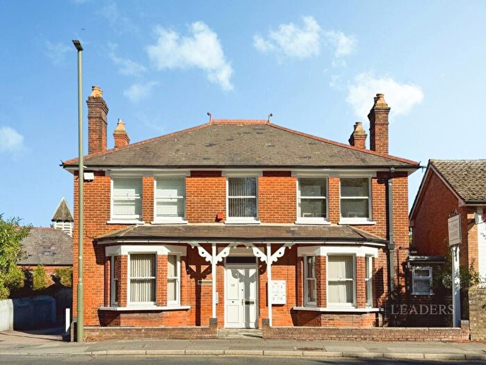 1 Bedroom Flat To Rent In West Hill, Epsom, Surrey, KT19