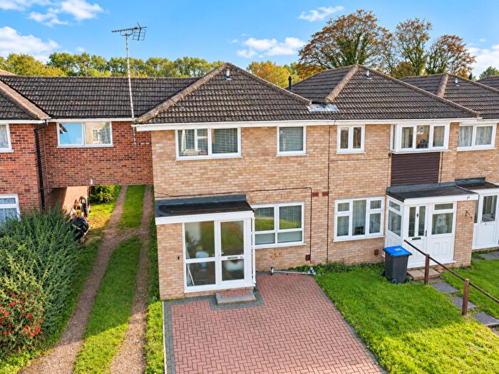 3 Bedroom End Of Terrace House For Sale In Annesley Close, Abington Vale, Northampton, NN3