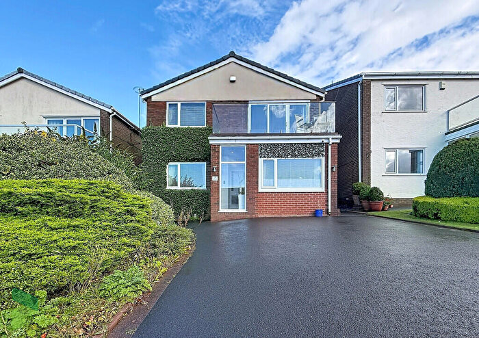 4 Bedroom Detached House For Sale In Hollowhead Avenue, Wilpshire, BB1