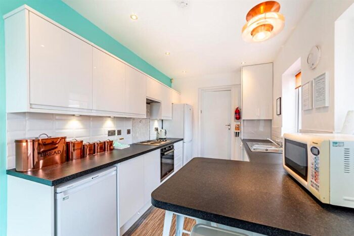 6 Bedroom Maisonette To Rent In £pppw - Bayswater Road, Jesmond, NE2