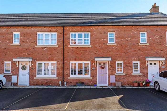 3 Bedroom Terraced House For Sale In Bishopdale Way, Fulford, York, YO19