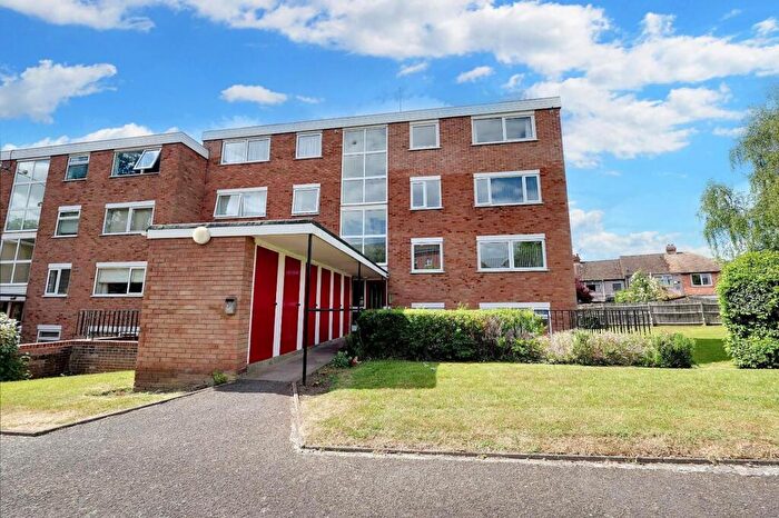 2 Bedroom Flat For Sale In Bankside Close, Coventry, CV3
