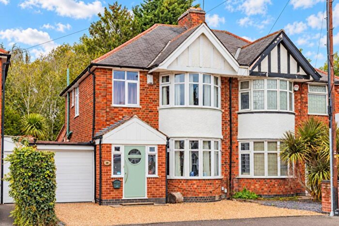 3 Bedroom Semi-Detached House For Sale In Shakespeare Drive, Leicester, LE3