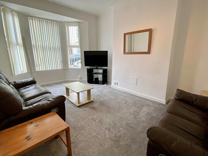 4 Bedroom House To Rent In Holdsworth Street, Penny Come Quick, Plymouth, PL4