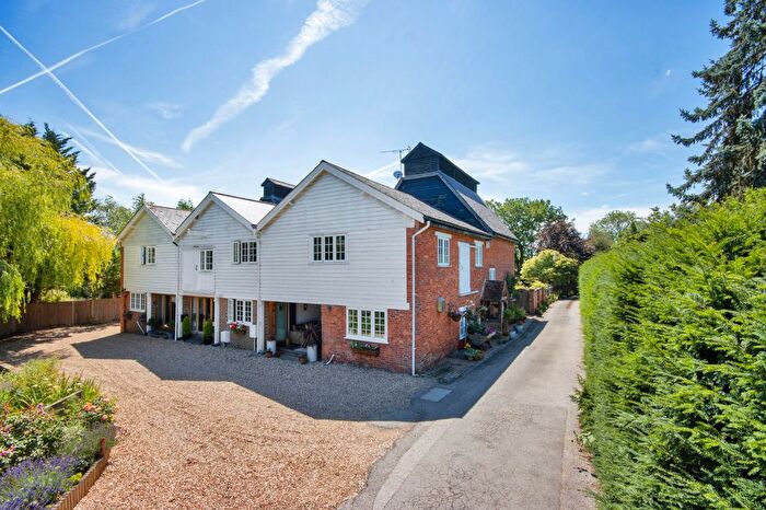 5 Bedroom End Of Terrace House For Sale In Staplehurst Road, Marden, Tonbridge, Kent, TN12