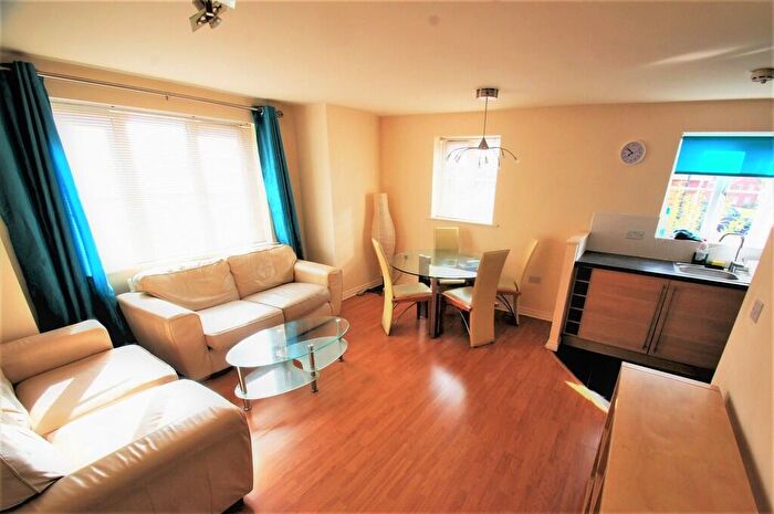 2 Bedroom Flat To Rent In Signet Square, Coventry, CV2