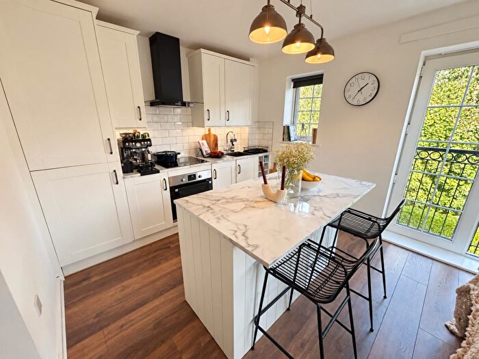2 Bedroom Flat For Sale In Churchbeck Chase, Radcliffe, Manchester, M26