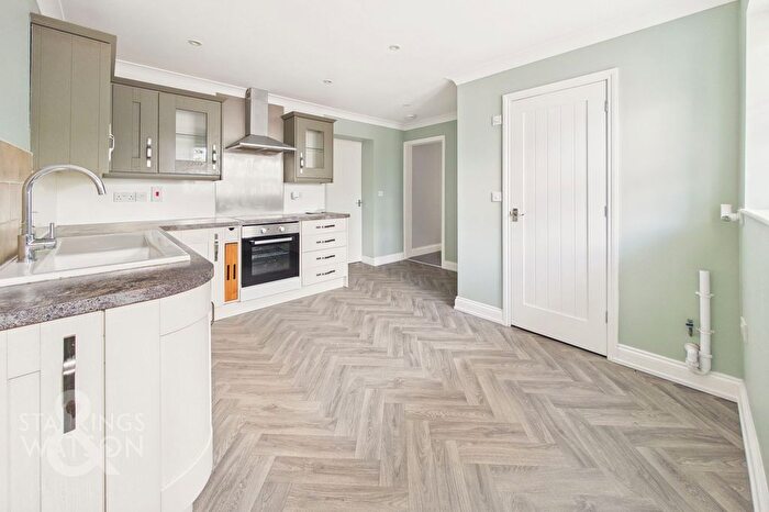 4 Bedroom Terraced Bungalow For Sale In Bury Road, Hepworth, Diss, IP22