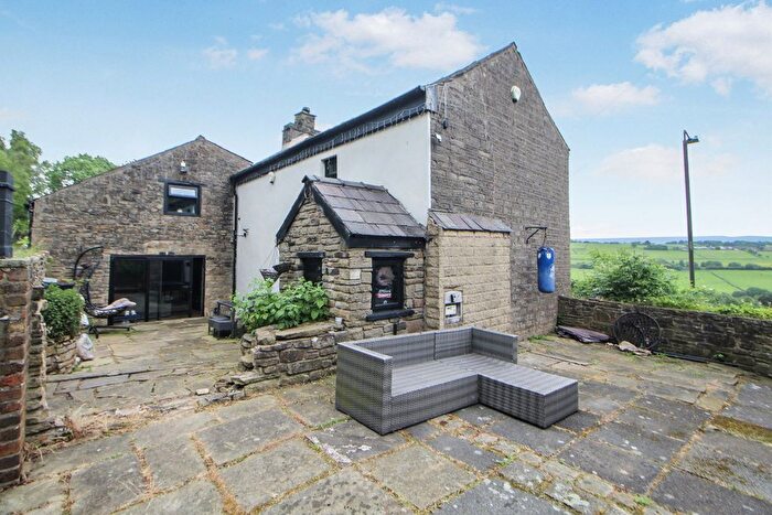 4 Bedroom Detached House For Sale In Woodhead Road, Tintwistle, Glossop, Derbyshire, SK13