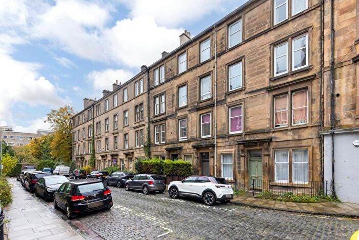 2 Bedroom Apartment To Rent In Steel's Place, Morningside, Edinburgh, EH10