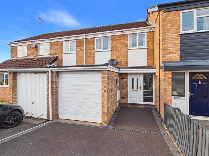 3 Bedroom Terraced House For Sale In Filbert Close, Abbeydale, Gloucester, GL4