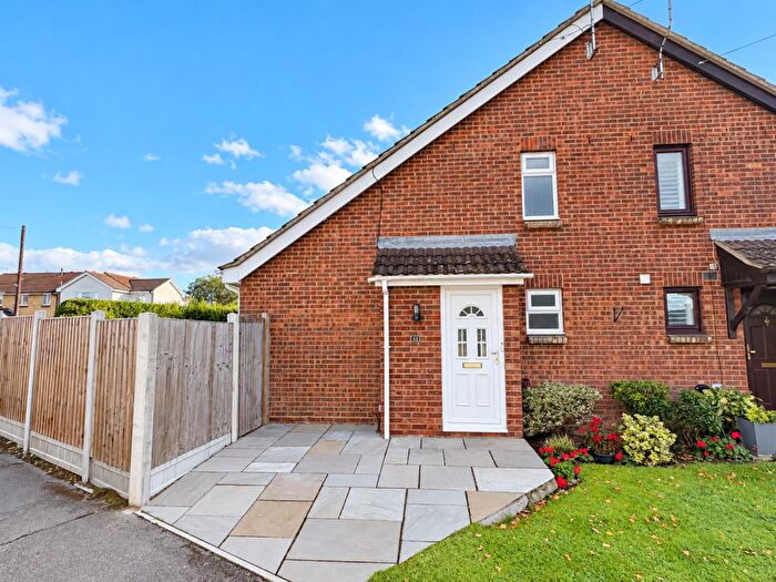 1 Bedroom Semi-Detached House For Sale In Bonington Chase, Springfield, Chelmsford, CM1