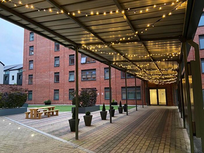 2 Bedroom Town House To Rent In George Leigh Street, Manchester, M4