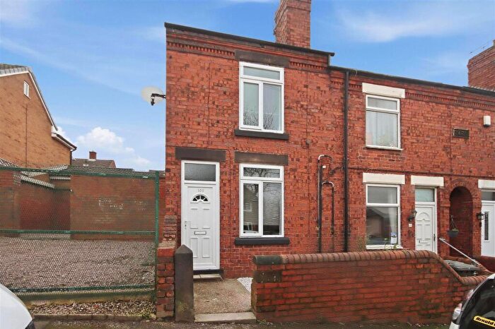 2 Bedroom Terraced House For Sale In New Street, North Wingfield, S42