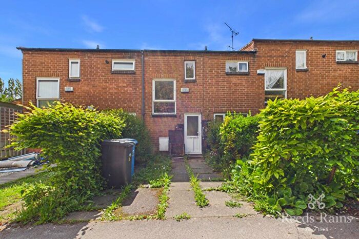 2 Bedroom Terraced House For Sale In Carwood Close, Sheffield, S4