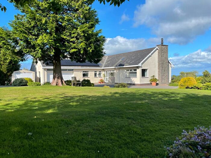 4 Bedroom Bungalow For Sale In Marianglas, Isle Of Anglesey, LL73