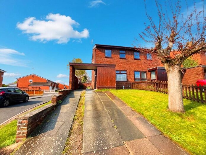 2 Bedroom Semi-Detached House For Sale In Heatherdale Close, Gwersyllt, Wrexham, LL11