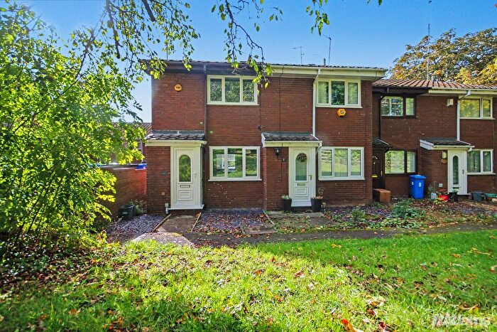 2 Bedroom End Of Terrace House To Rent In Heather Close, Beechwood, Runcorn, WA7