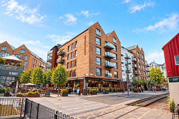 1 Bedroom Flat For Sale In Gaol Ferry Steps, Bristol, BS1