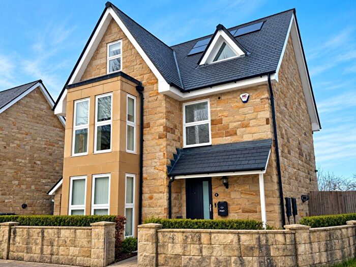 5 Bedroom Detached House To Rent In Connaught Court, HG1