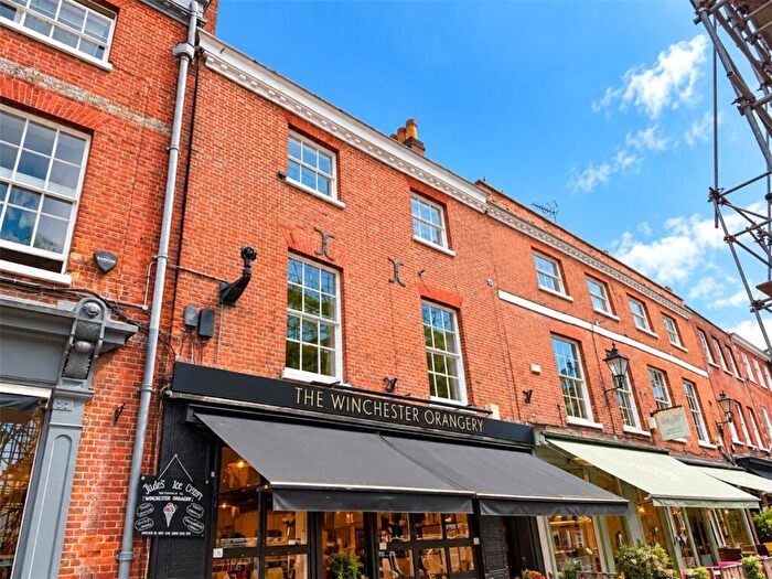 2 Bedroom Apartment To Rent In Little Minster Street, Winchester, Hampshire, SO23