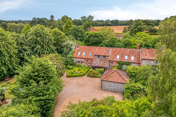 3 Bedroom Barn Conversion For Sale In Holt Road, Gresham, Norwich, NR11
