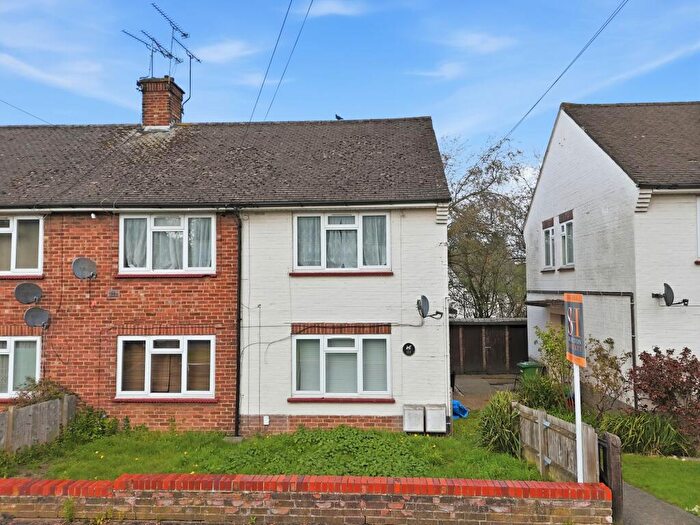 1 Bedroom Flat To Rent In Hawthorn Avenue, Brentwood, CM13