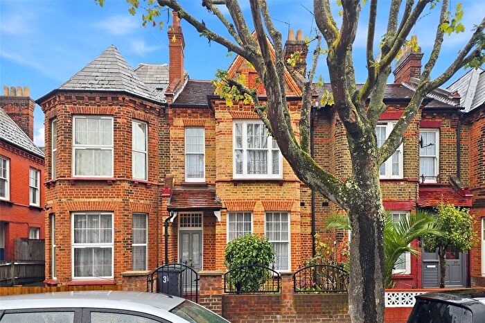 3 Bedroom Terraced House For Sale In Gladstone Avenue, London, N22