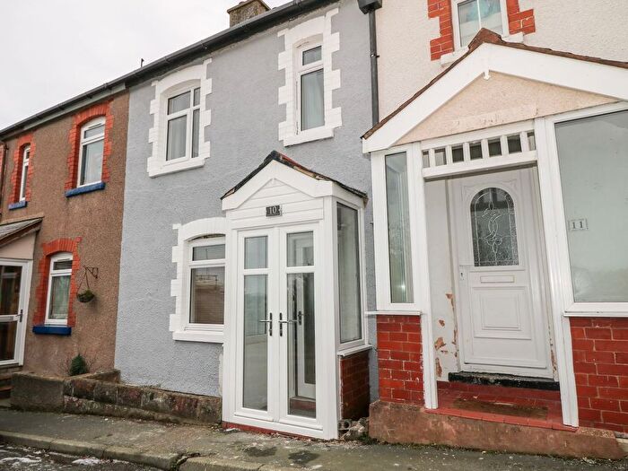 3 Bedroom Terraced House For Sale In Llewelyn Terrace, Glan Conwy, LL28