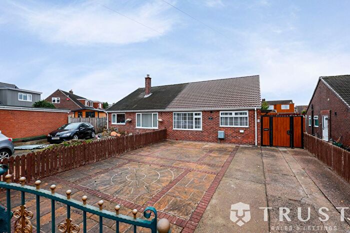2 Bedroom Semi-Detached Bungalow For Sale In Fountain Close, Liversedge, WF15