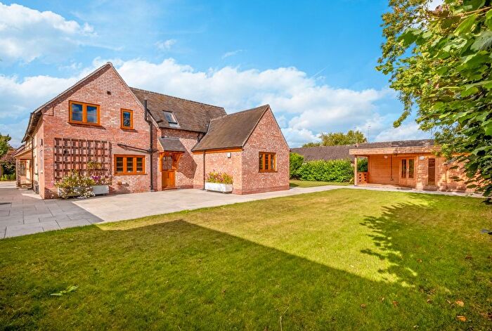 3 Bedroom Semi-Detached House For Sale In High Street, Welford On Avon, Stratford-Upon-Avon, Warwickshire, CV37