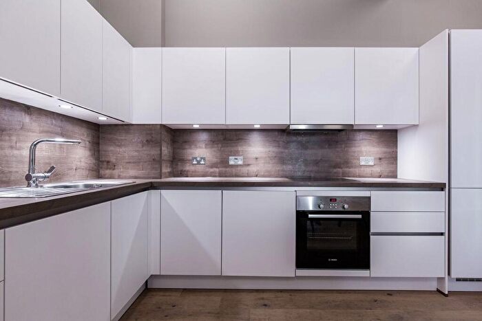 1 Bedroom Flat To Rent In McMillan House - Cheam Common Road, KT4