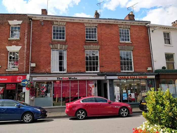 2 Bedroom Apartment For Sale In Market Place, Warwick, CV34