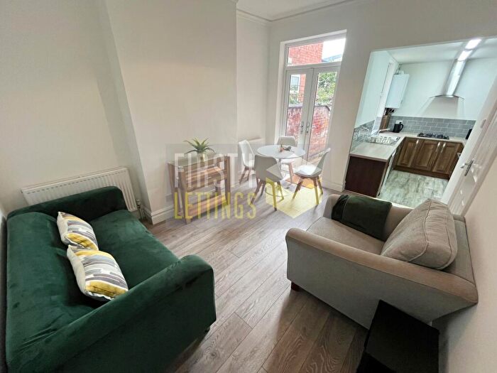 5 Bedroom Terraced House To Rent In Welford Road, Clarendon Park, LE2