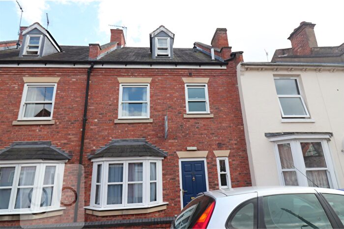 6 Bedroom Private Hall To Rent In New Street, Leamington Spa, CV31