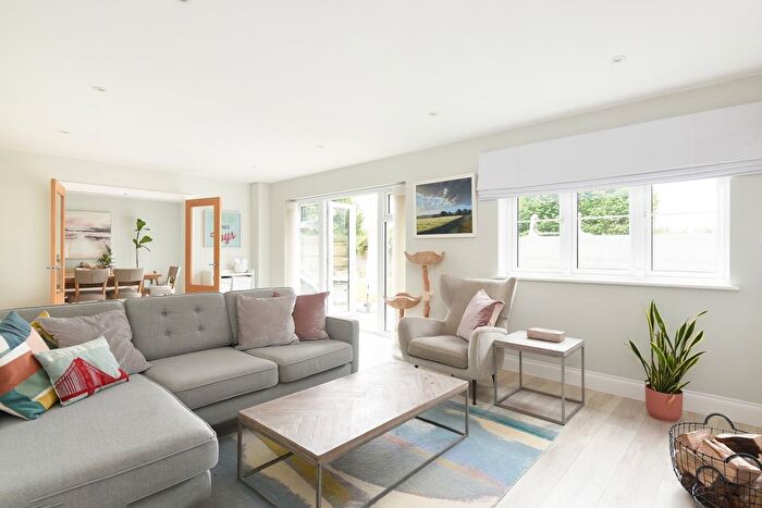 4 Bedroom Detached House For Sale In Mill Lane, Challock, TN25