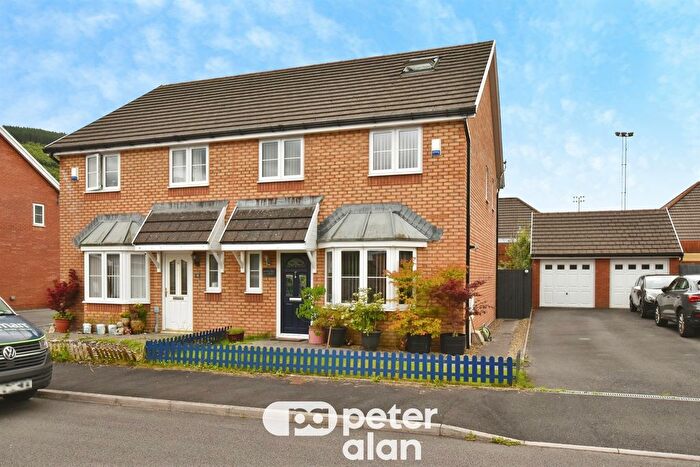 3 Bedroom Semi-Detached House For Sale In Heol Ty Aberaman, Aberaman, Aberdare, CF44