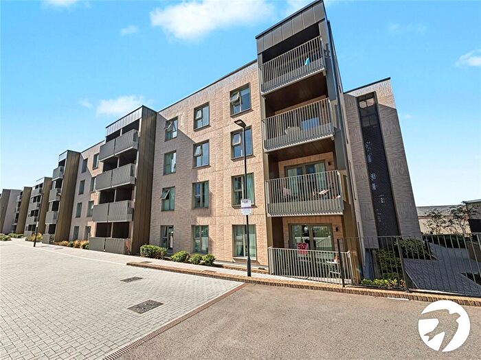1 Bedroom Flat To Rent In Khartoum Walk, Chatham, Kent, ME4