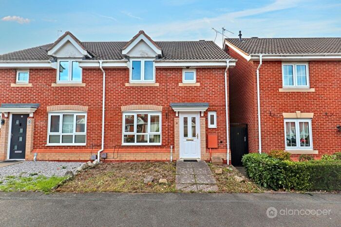 3 Bedroom Semi-Detached House For Sale In Lilleburne Drive, The Shires, Nuneaton, CV10