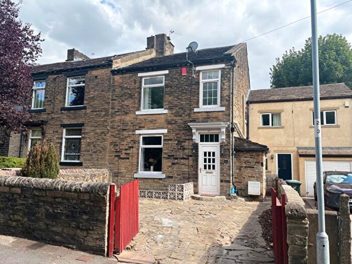 1 Bedroom Terraced House For Sale In Mill Carr Hill Road, Oakenshaw, Bradford, BD12
