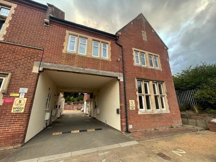1 Bedroom Flat To Rent In Victoria Heights, Roughton Road, Cromer, NR27
